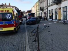 Rynek, wypadek BMW w Nowym Sączu